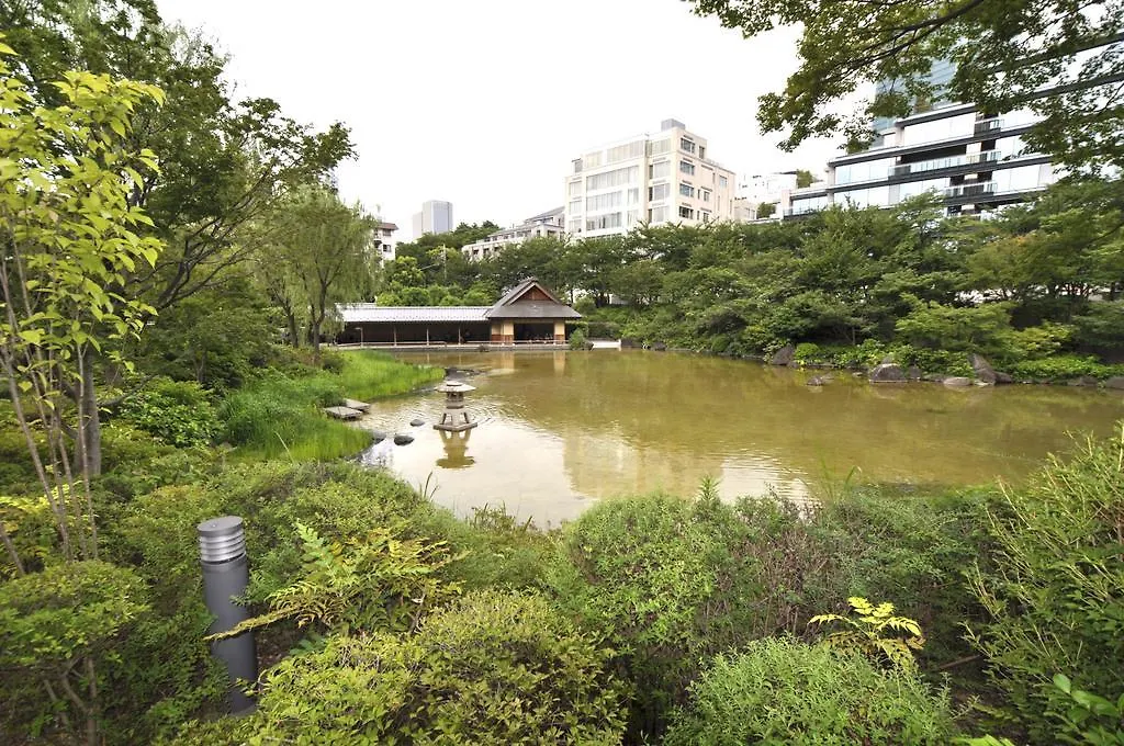 Апартаменты Отель Moto Azabu Токио